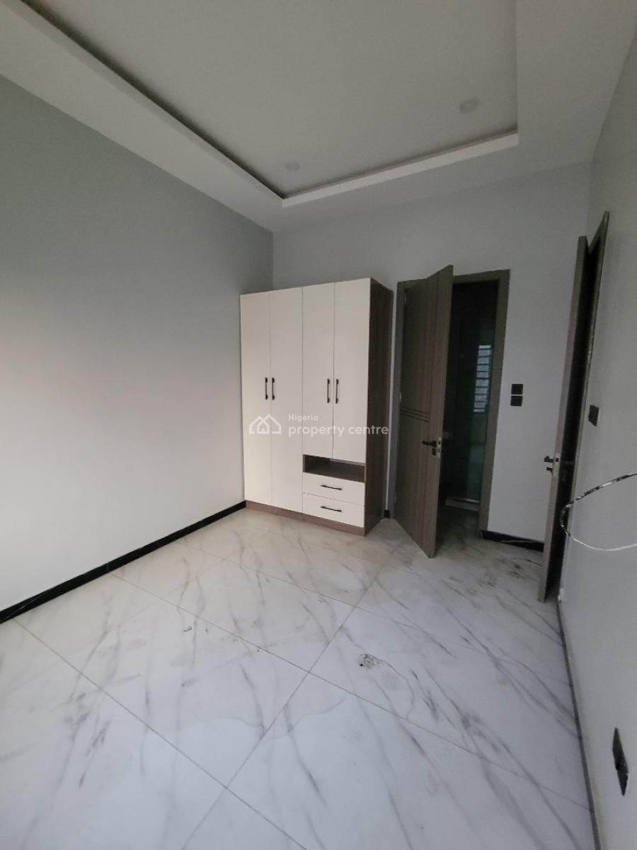 Newly Built 2 Bedroom Apartment, Lekki Phase 1, Lekki, Lagos, Flat / Apartment for Rent