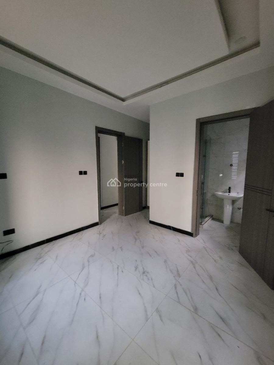 Newly Built 2 Bedroom Apartment, Lekki Phase 1, Lekki, Lagos, Flat / Apartment for Rent