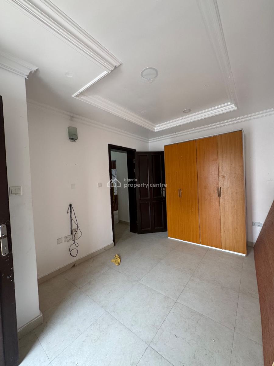 One (1) Bedroom Apartment, Lekki Phase 1, Lekki, Lagos, Flat / Apartment for Rent
