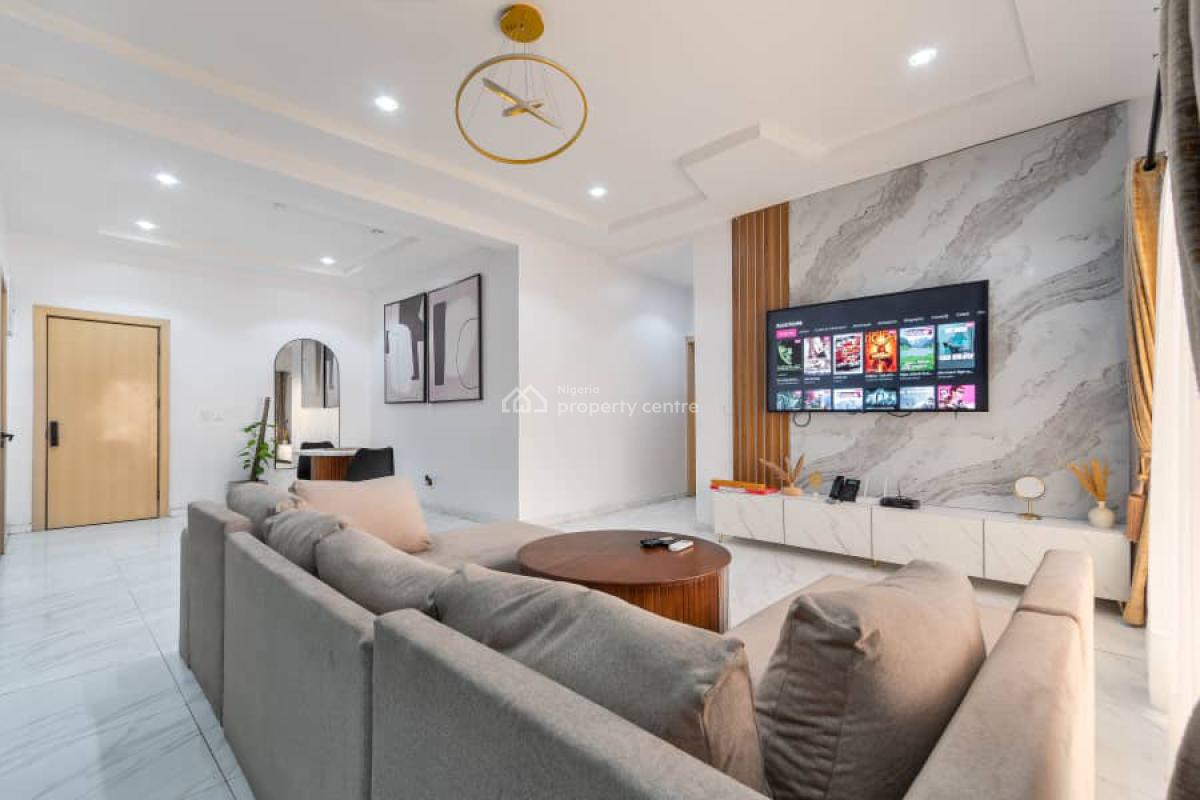 Beautiful and Spacious 2 Bedroom with Swimming Pool and Gym, Lekki, Lagos, Flat / Apartment Short Let