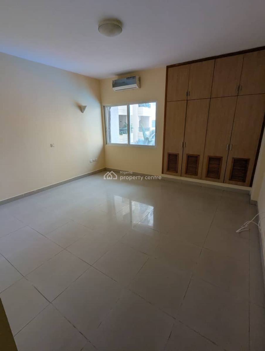 Spacious 3 Bedroom Flat with a Bq, Old Ikoyi, Ikoyi, Lagos, Flat / Apartment for Rent