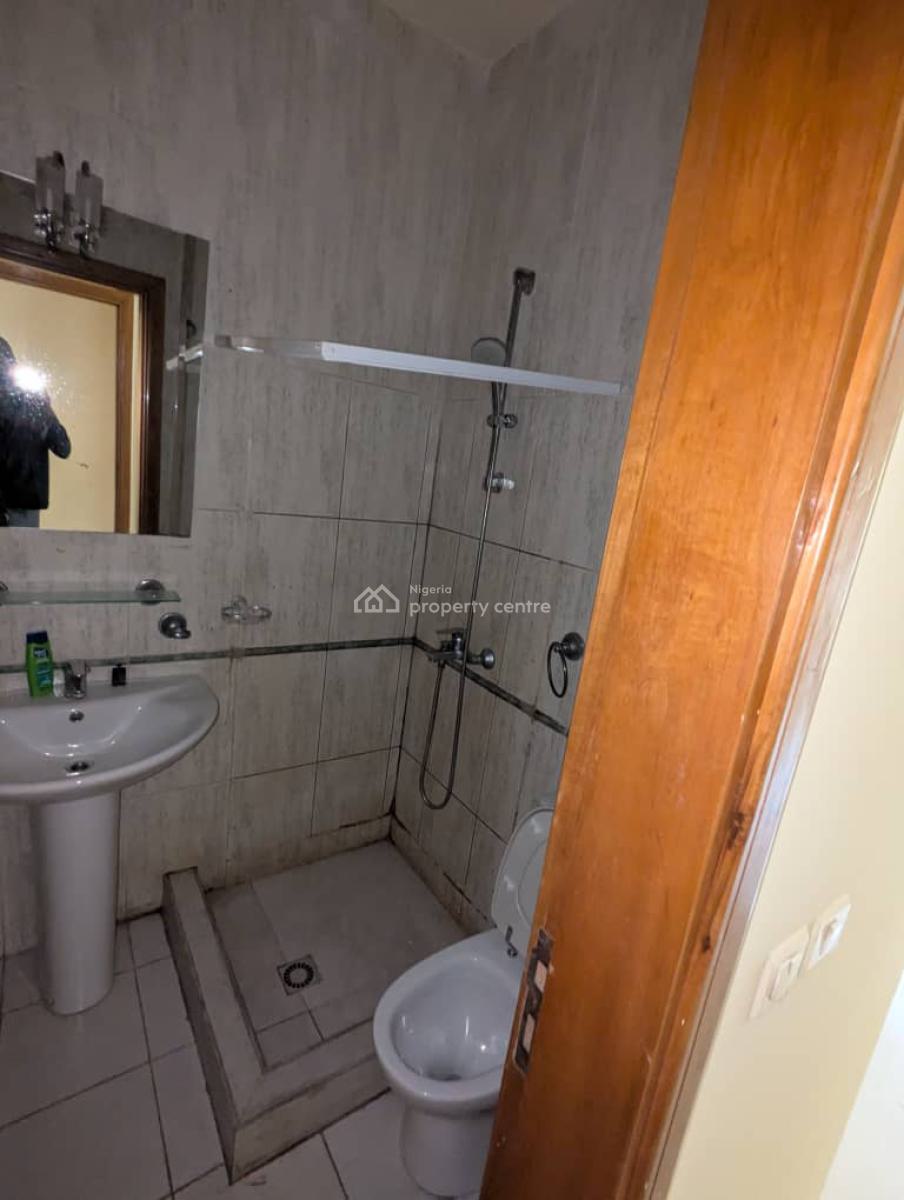 Spacious 3 Bedroom Flat with a Bq, Old Ikoyi, Ikoyi, Lagos, Flat / Apartment for Rent