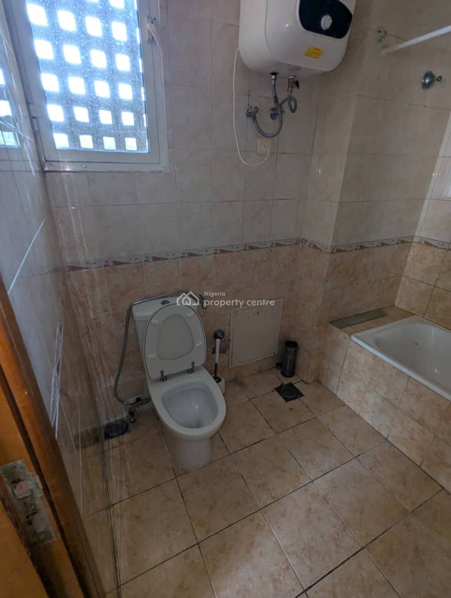 Spacious 3 Bedroom Flat with a Bq, Old Ikoyi, Ikoyi, Lagos, Flat / Apartment for Rent