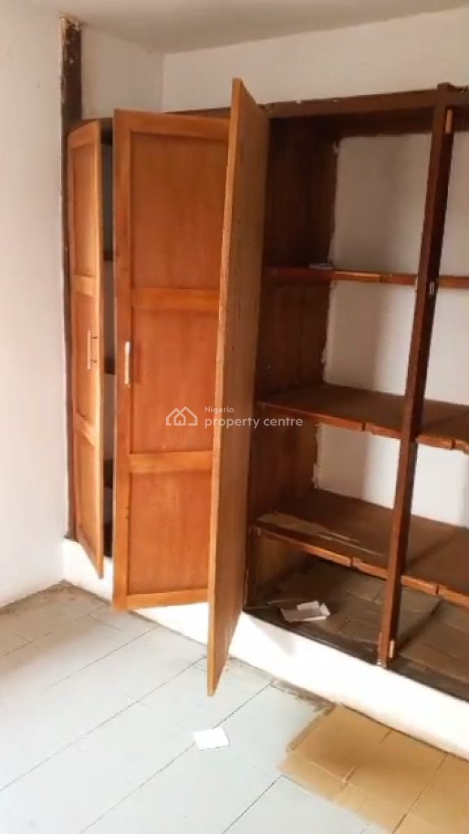 Spacious 3 Bedroom Apartment in an Estate, Adeniyi Jones, Ikeja, Lagos, Flat / Apartment for Rent