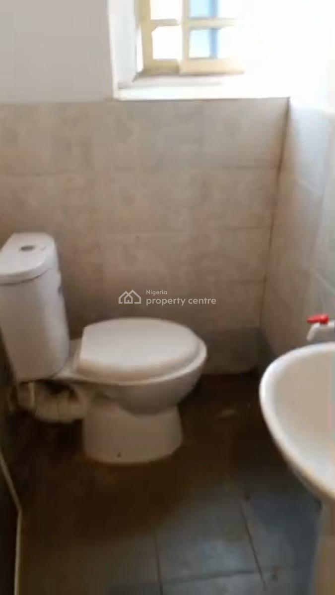 Spacious 3 Bedroom Apartment in an Estate, Adeniyi Jones, Ikeja, Lagos, Flat / Apartment for Rent