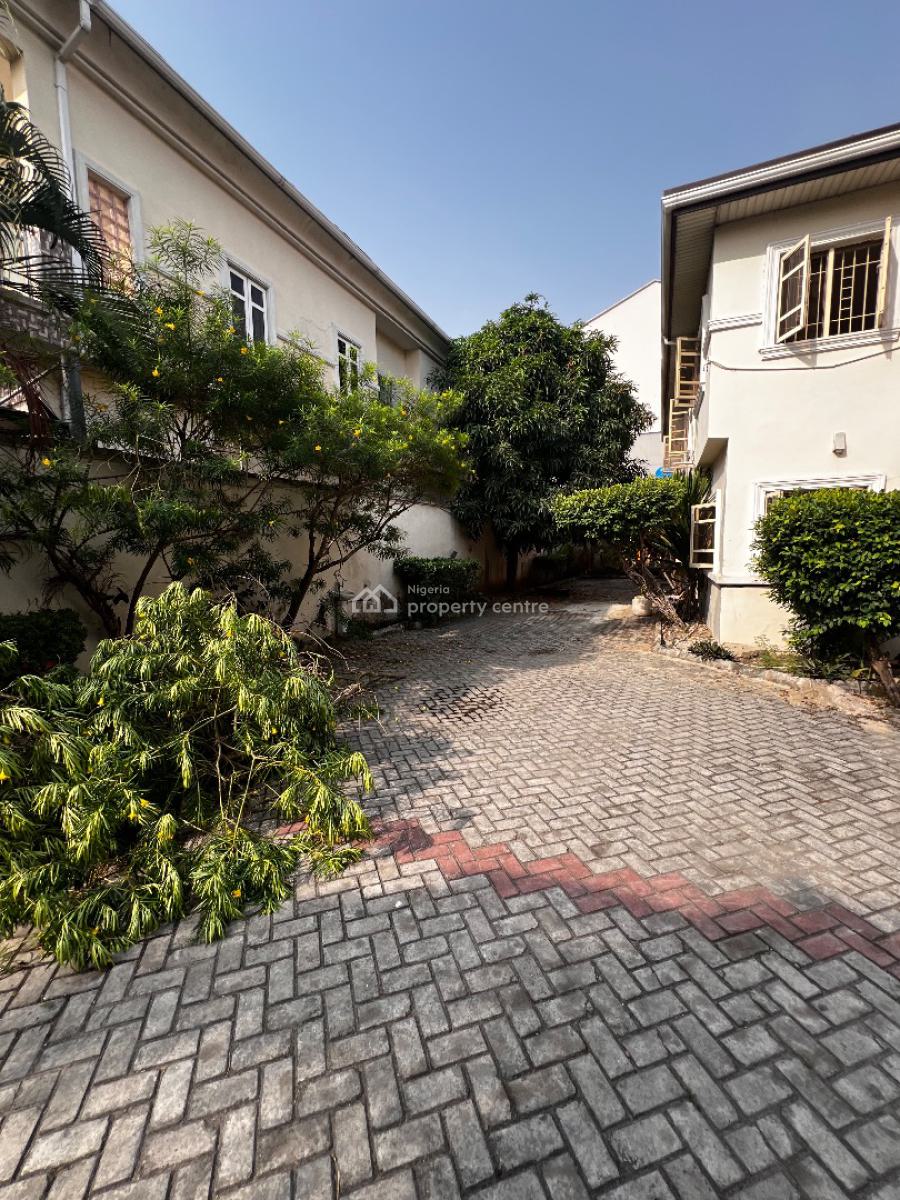 Spacious 5 Bedroom Semi-detached House with Two Bqs, Off Admiralty Way, Lekki Phase 1, Lekki, Lagos, Semi-detached Duplex for Rent