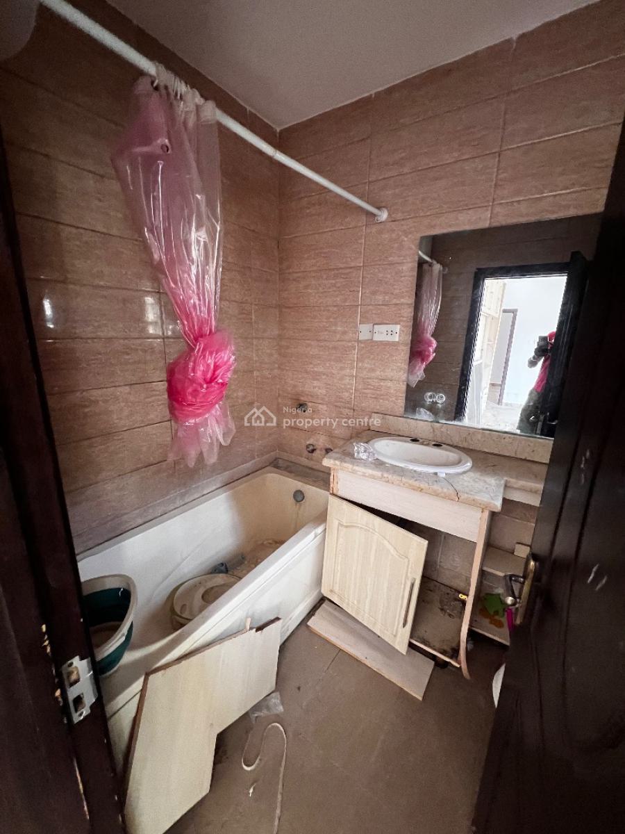 Spacious 5 Bedroom Semi-detached House with Two Bqs, Off Admiralty Way, Lekki Phase 1, Lekki, Lagos, Semi-detached Duplex for Rent