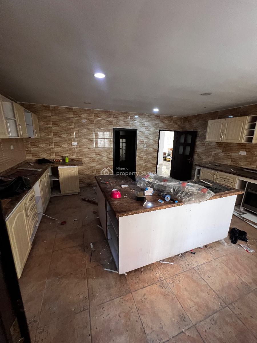 Spacious 5 Bedroom Semi-detached House with Two Bqs, Off Admiralty Way, Lekki Phase 1, Lekki, Lagos, Semi-detached Duplex for Rent