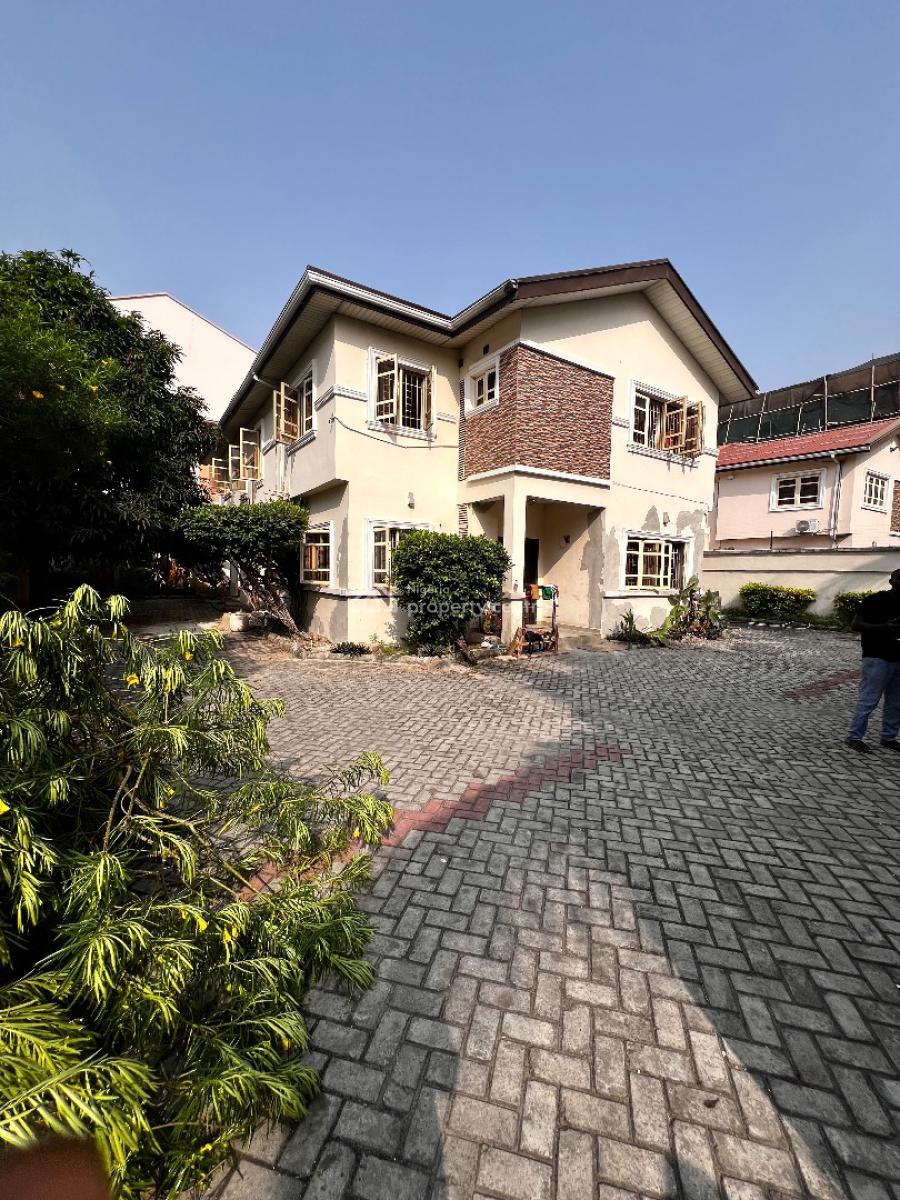 Spacious 5 Bedroom Semi-detached House with Two Bqs, Off Admiralty Way, Lekki Phase 1, Lekki, Lagos, Semi-detached Duplex for Rent