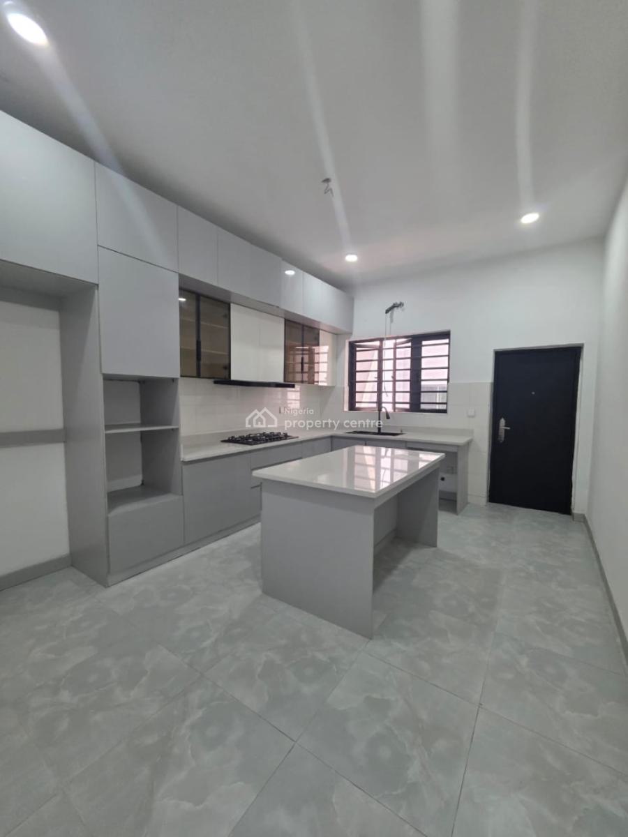 Luxury 3 Bedroom Apartment, Lekki Phase 1, Lekki, Lagos, Flat / Apartment for Sale