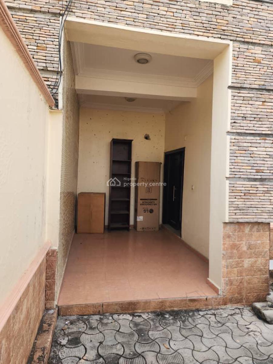 Spacious 4 Bedroom, Lekki Phase 1, Lekki, Lagos, Commercial Property for Rent