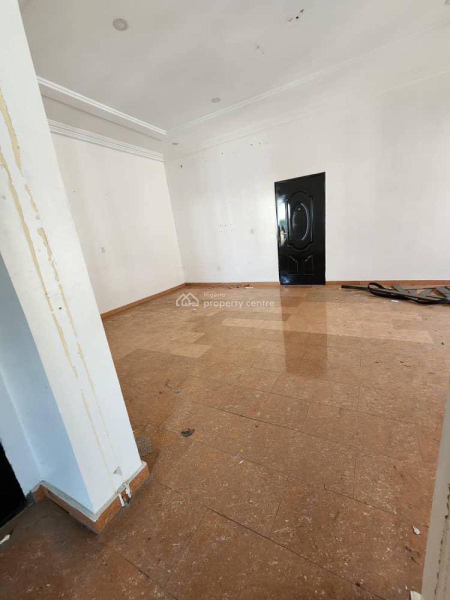 Spacious 4 Bedroom, Lekki Phase 1, Lekki, Lagos, Commercial Property for Rent