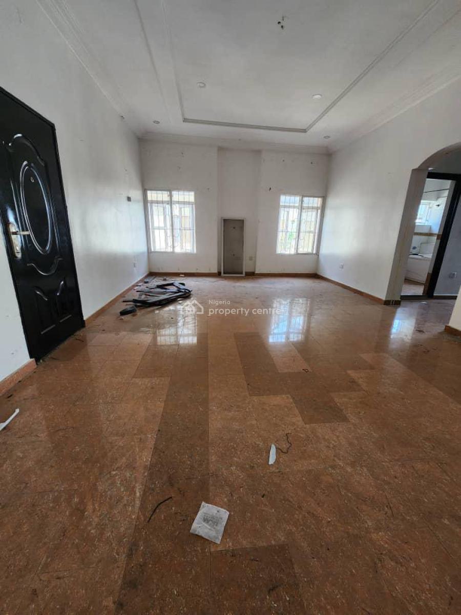 Spacious 4 Bedroom, Lekki Phase 1, Lekki, Lagos, Commercial Property for Rent