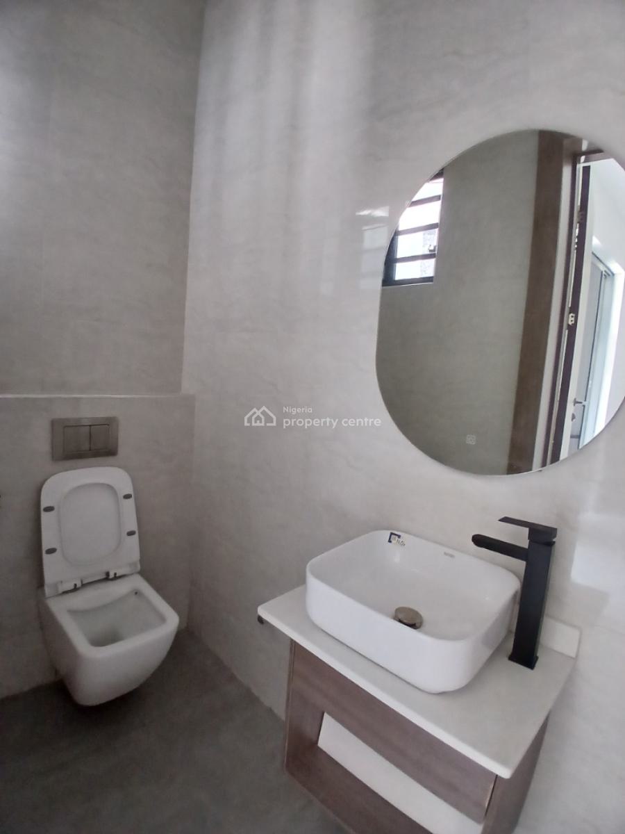 Tastefully Finished and Newly Built and Serviced with 24/7 Power Suppl, Lekki Phase 1, Lekki, Lagos, Flat / Apartment for Rent