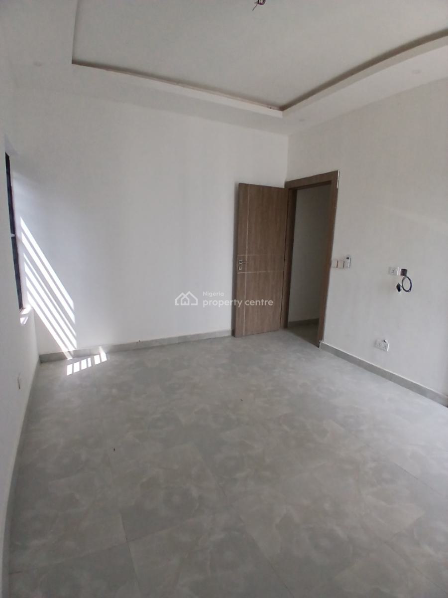 Tastefully Finished and Newly Built and Serviced with 24/7 Power Suppl, Lekki Phase 1, Lekki, Lagos, Flat / Apartment for Rent