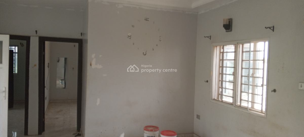 Luxury 2 Bedroom Flat, Makogi Via Magboro, Magboro, Ogun, Flat / Apartment for Rent