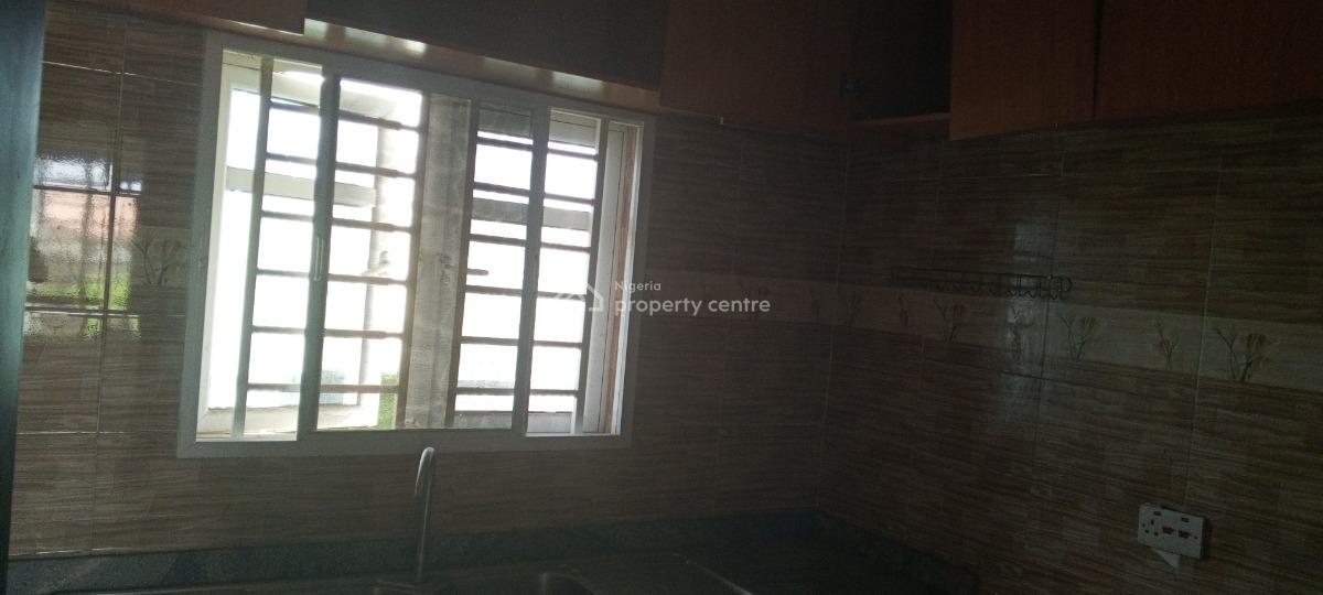 Luxury 2 Bedroom Flat, Makogi Via Magboro, Magboro, Ogun, Flat / Apartment for Rent