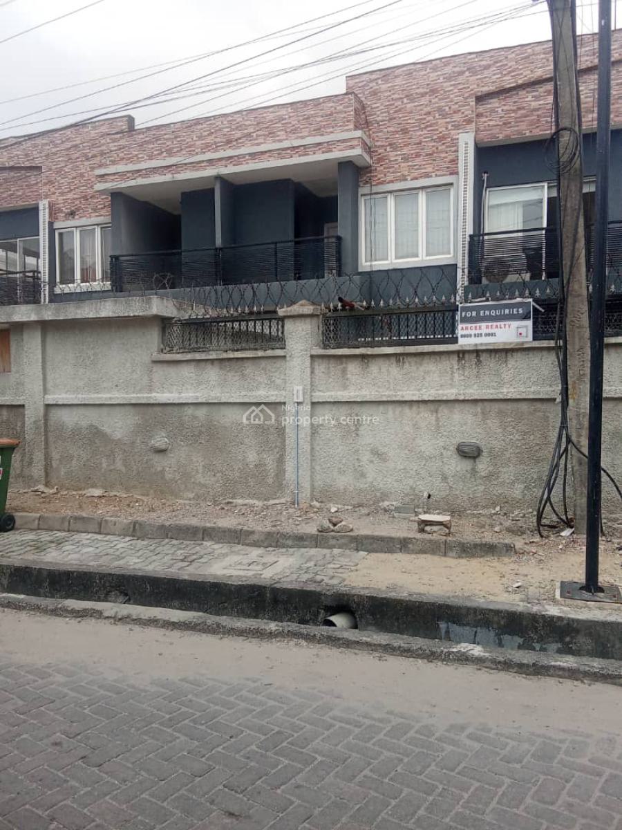 Spacious 3 Bedrooms Apartment with Modern Finishing, Admiralty Way, Lekki, Lagos, Flat / Apartment for Rent