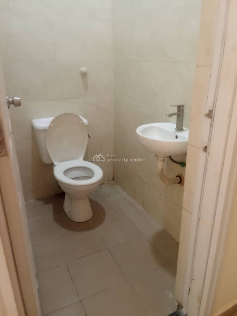 Spacious 3 Bedrooms Apartment with Modern Finishing, Admiralty Way, Lekki, Lagos, Flat / Apartment for Rent