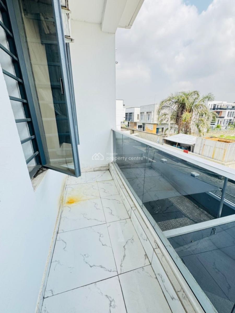 Spacious 4 Bedroom Terrace Self Compound  Very Spacious Fully Service, Orchid  Road, Lekki, Lagos, Terraced Duplex for Rent