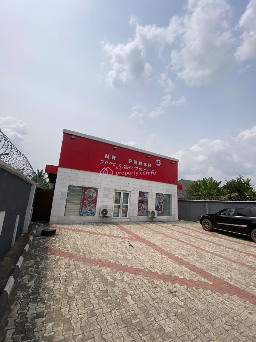 Magnificent and Well Located Fast Food Restaurant, Afam Roundabout/ Afam Road, Oyigbo, Rivers, Restaurant / Bar for Sale