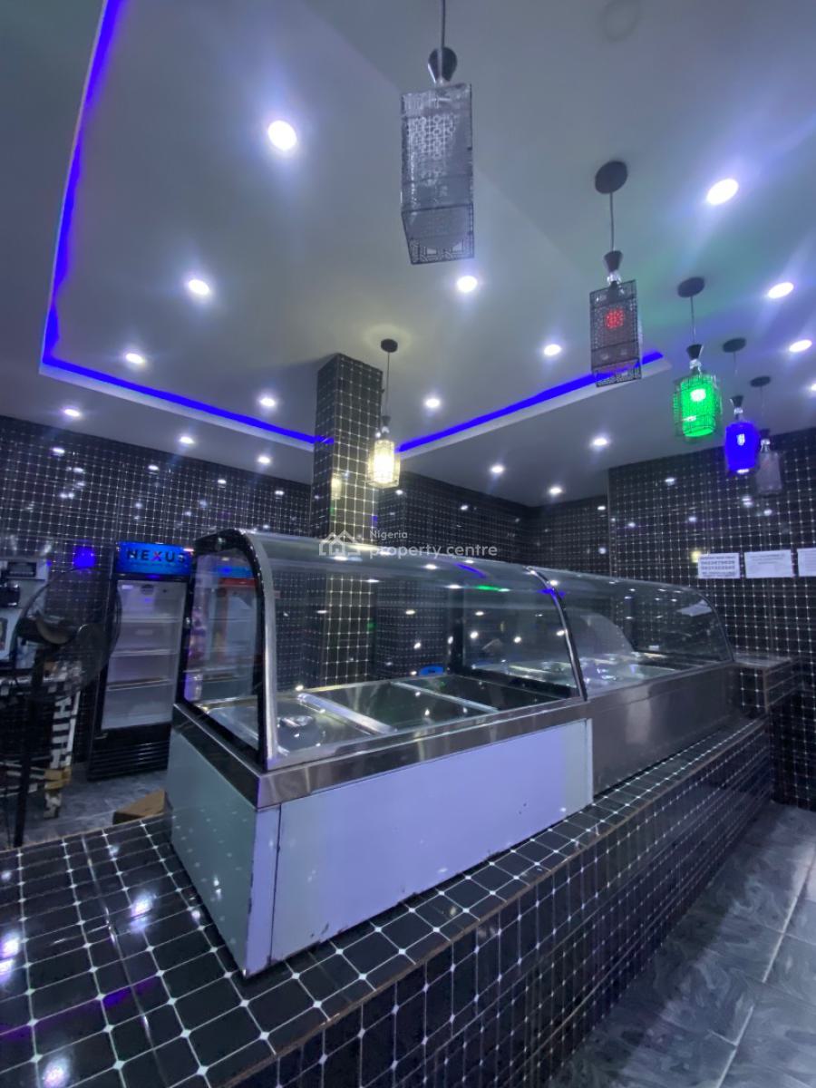 Magnificent and Well Located Fast Food Restaurant, Afam Roundabout/ Afam Road, Oyigbo, Rivers, Restaurant / Bar for Sale