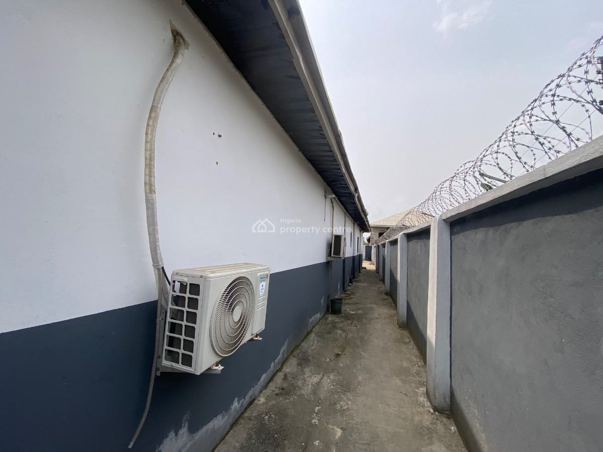 Magnificent and Well Located Fast Food Restaurant, Afam Roundabout/ Afam Road, Oyigbo, Rivers, Restaurant / Bar for Sale