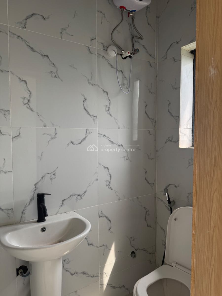 2bedroom Maisonette, Coastal High Way, Ikate Elegushi, Lekki, Lagos, Flat / Apartment for Sale