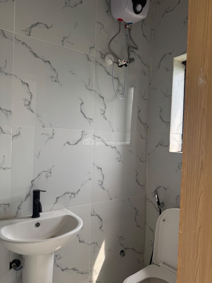 2bedroom Maisonette, Coastal High Way, Ikate Elegushi, Lekki, Lagos, Flat / Apartment for Sale