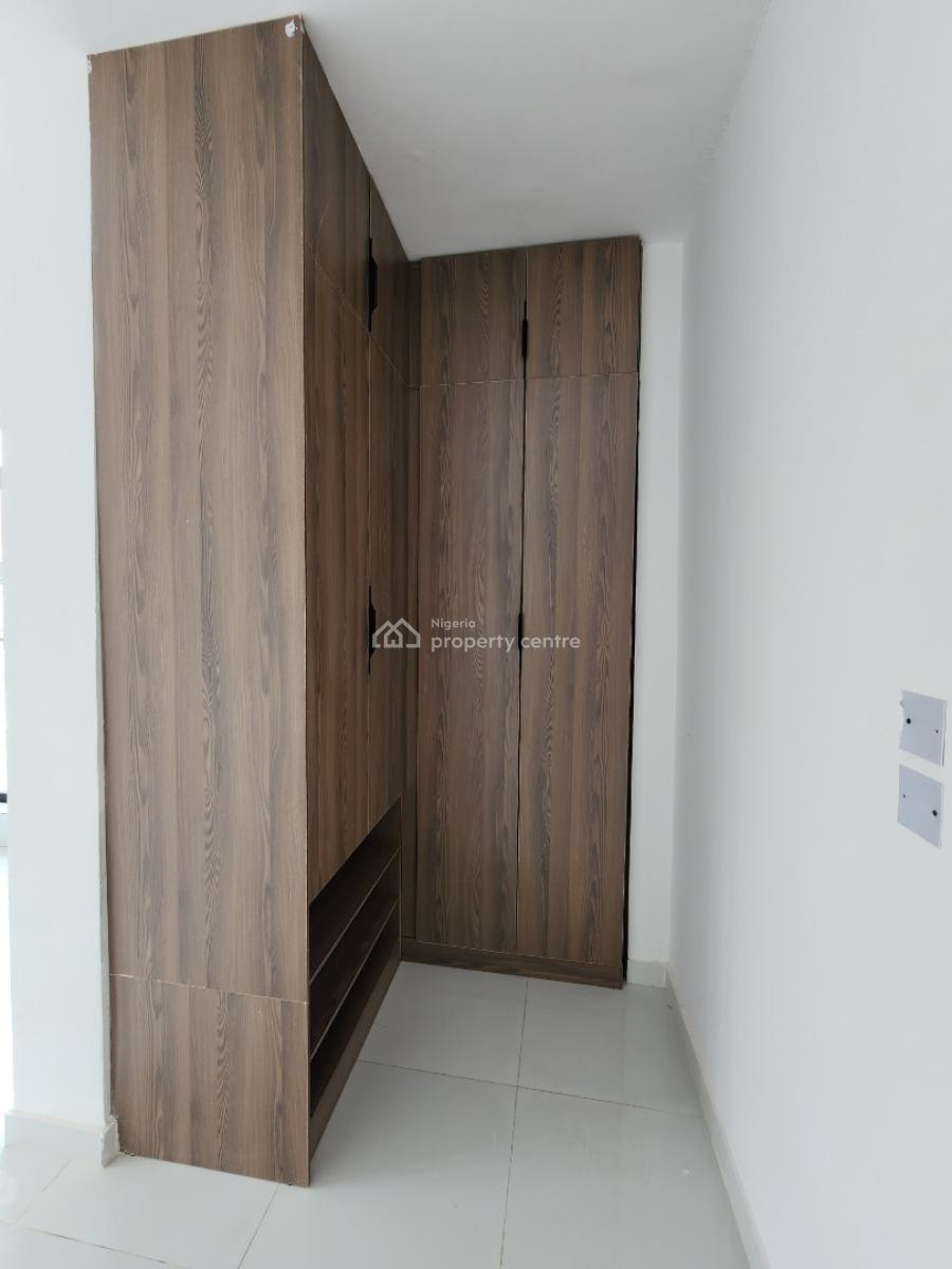 Luxury 2 Bedroom Apartment with Gym, Pool, Elevator, Lekki Phase 1, Lekki, Lagos, Flat / Apartment for Sale