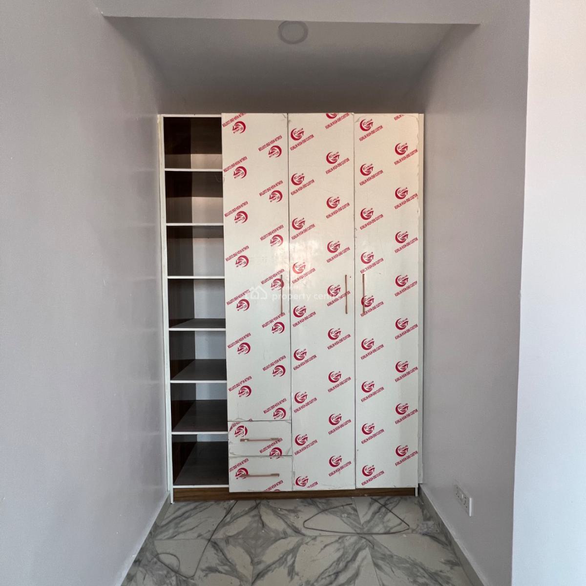 2 Bedroom Flat, Agungi, Lekki, Lagos, Flat / Apartment for Sale