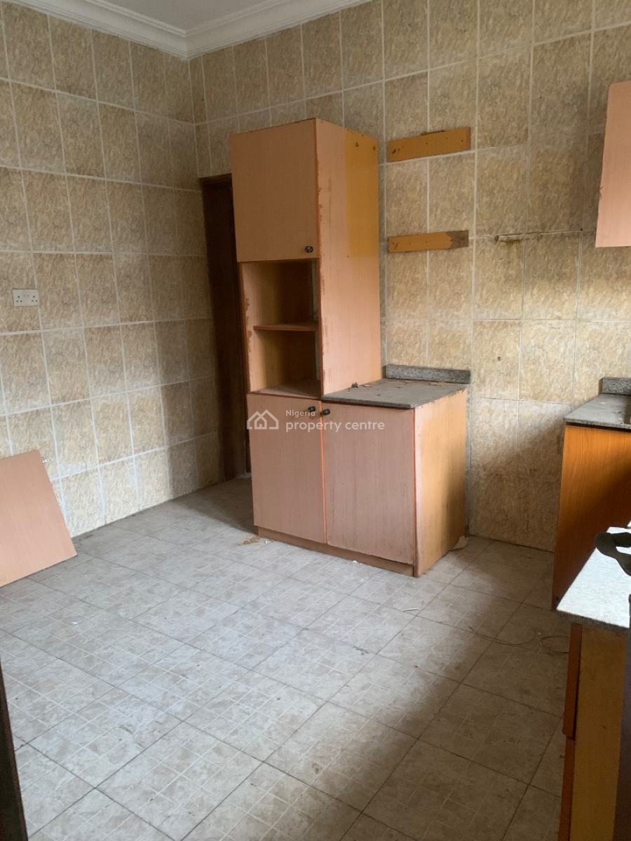 Clean and Spacious 3 Bedroom Flat Upstairs, Greenville Estate, Badore, Ajah, Lagos, Flat / Apartment for Rent