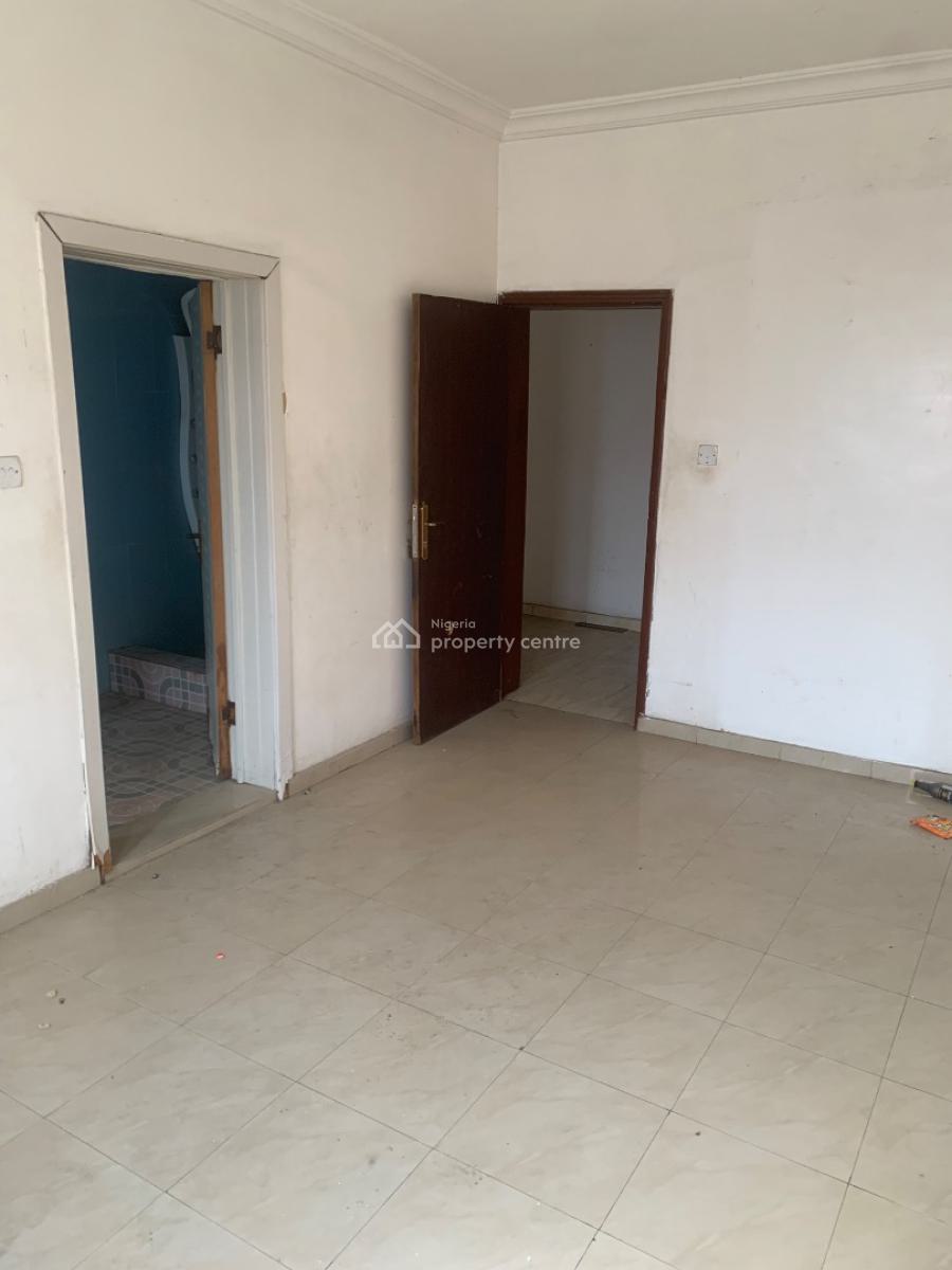 Clean and Spacious 3 Bedroom Flat Upstairs, Greenville Estate, Badore, Ajah, Lagos, Flat / Apartment for Rent