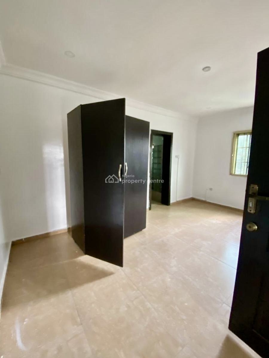 Spacious Upstairs, Majek Area, Sangotedo, Ajah, Lagos, Flat / Apartment for Rent