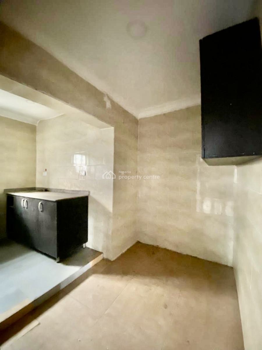 Spacious Upstairs, Majek Area, Sangotedo, Ajah, Lagos, Flat / Apartment for Rent