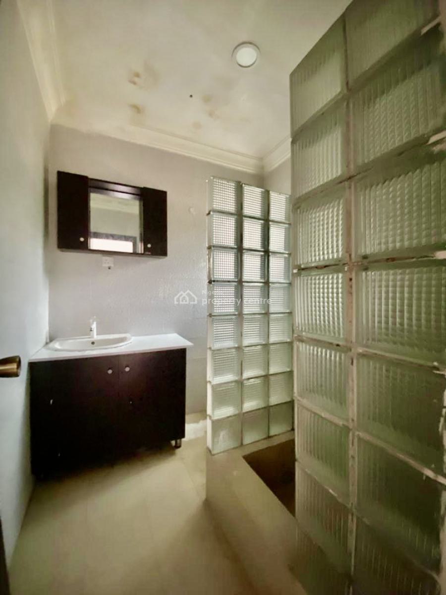 Spacious Upstairs, Majek Area, Sangotedo, Ajah, Lagos, Flat / Apartment for Rent