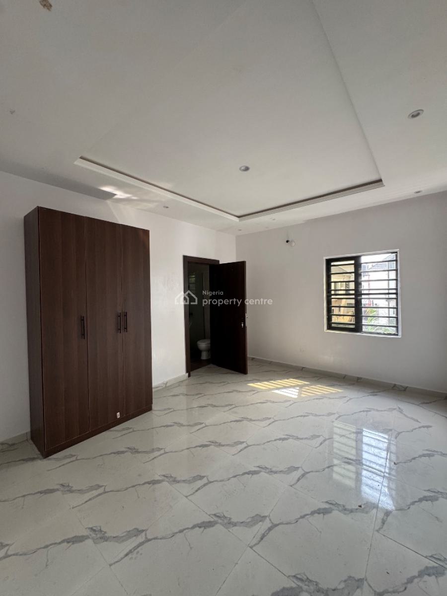 2 Bedroom Apartment, Ologolo, Lekki, Lagos, Flat / Apartment for Rent