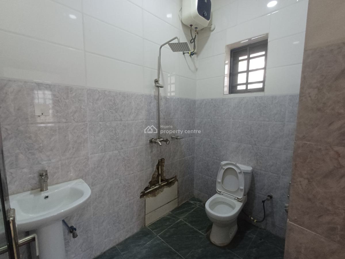 Lovely 2 Bedroom Flat on The Ground Floor, Katampe, Abuja, Flat / Apartment for Rent