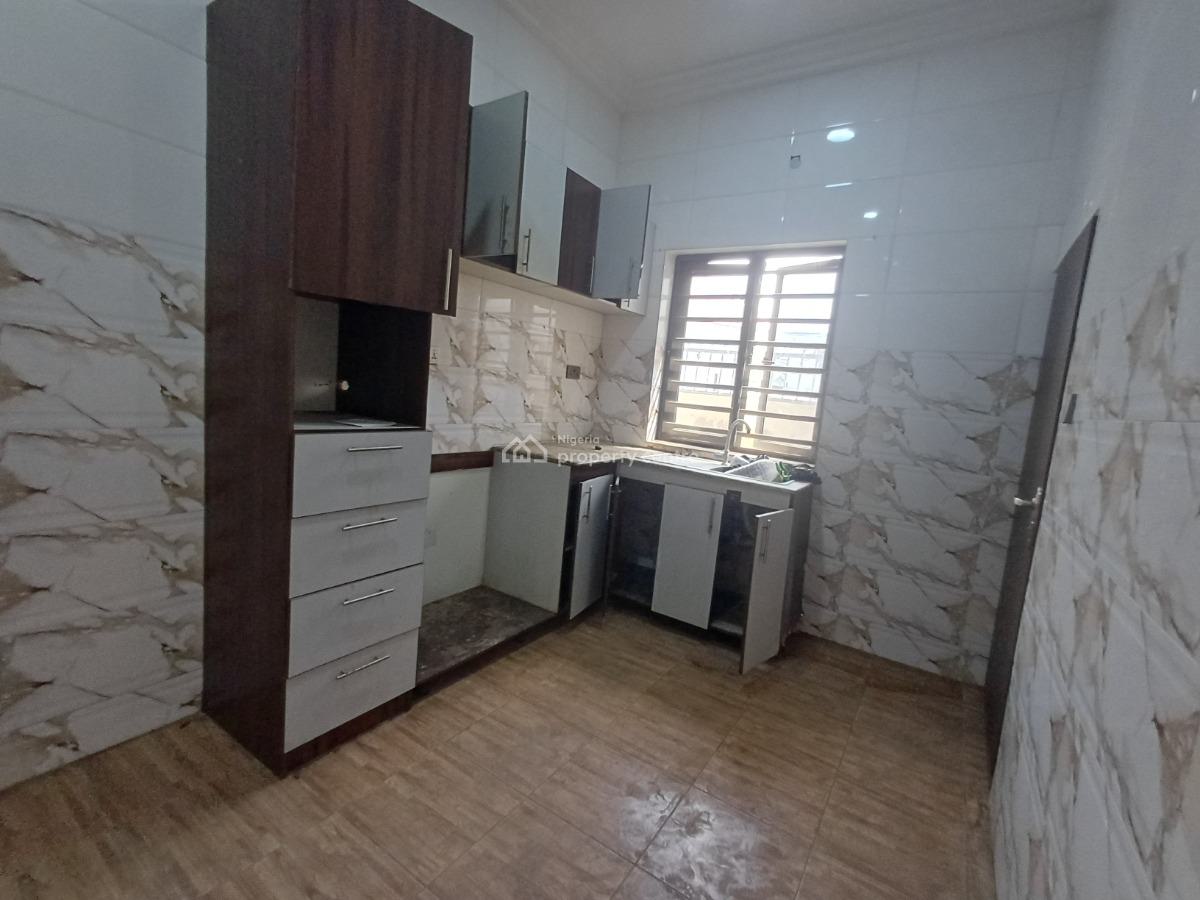 Lovely 2 Bedroom Flat on The Ground Floor, Katampe, Abuja, Flat / Apartment for Rent