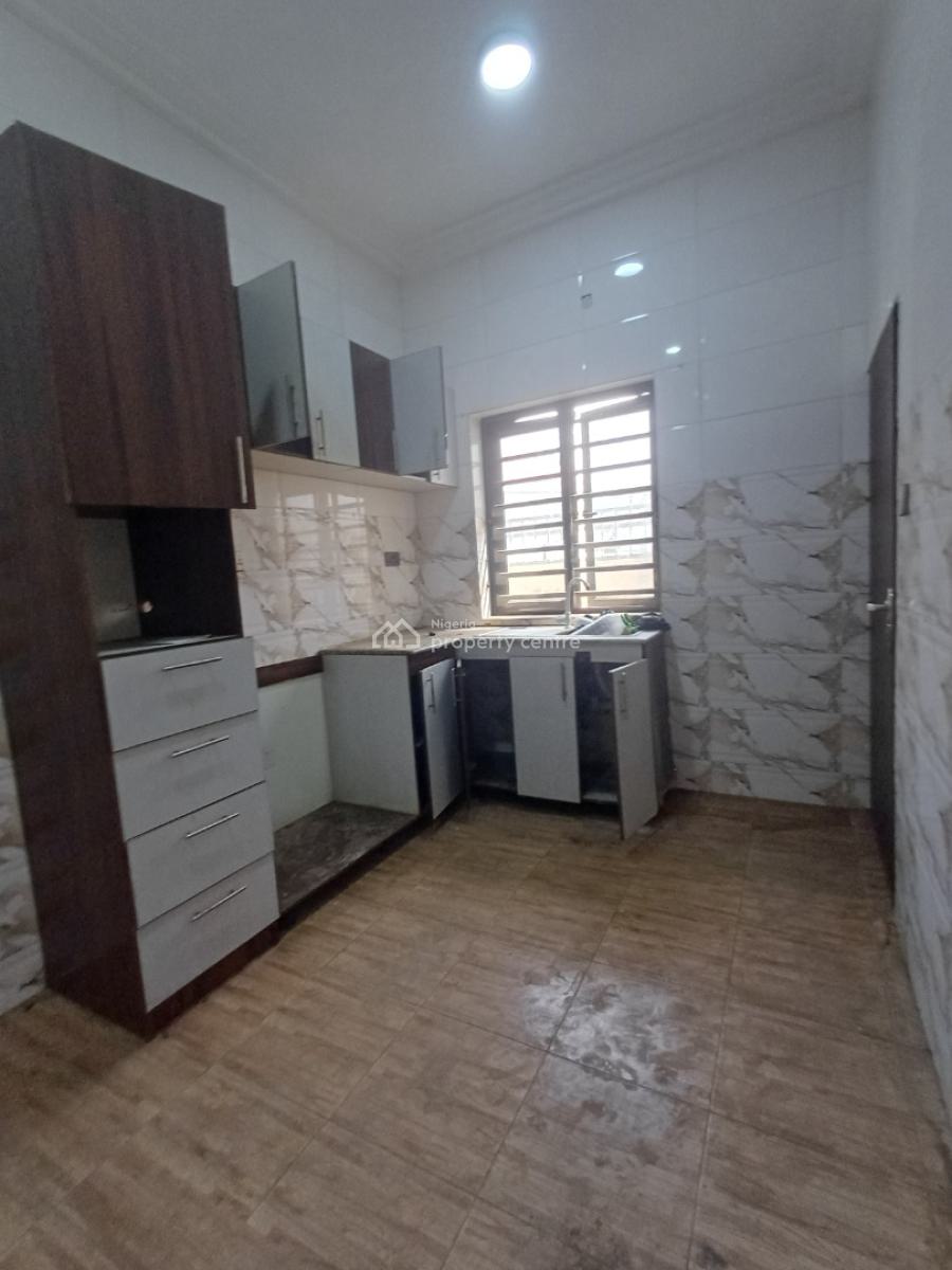 Lovely 2 Bedroom Flat on The Ground Floor, Katampe, Abuja, Flat / Apartment for Rent