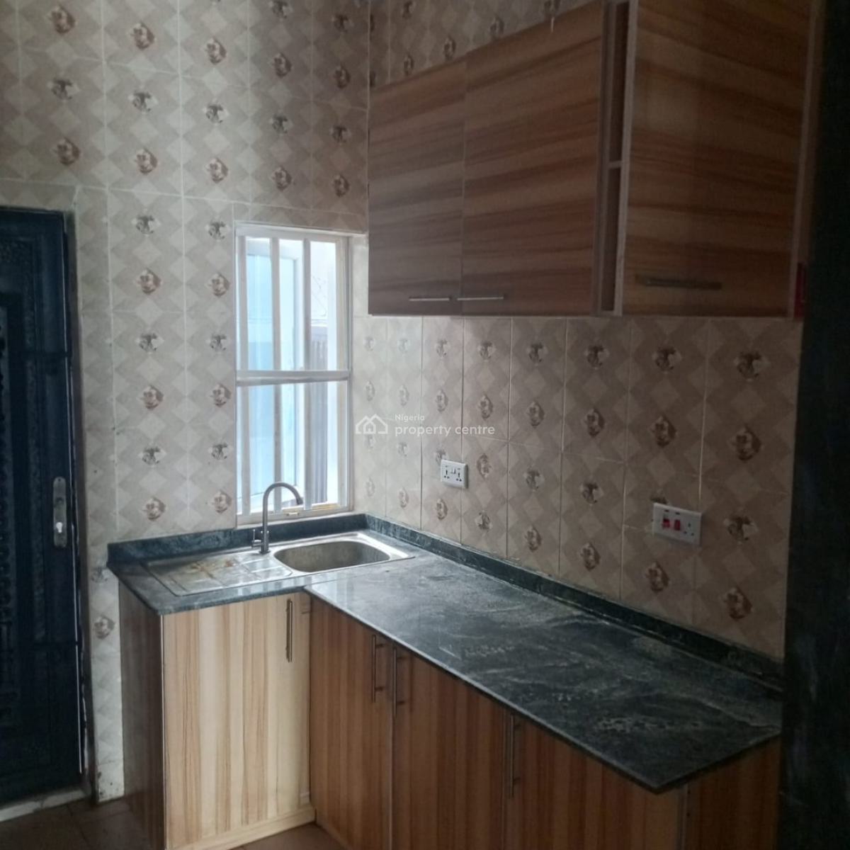 a Spacious and Adorable 2 Bedroom Apartment, Ado Road, Ajah, Lagos, Flat / Apartment for Rent