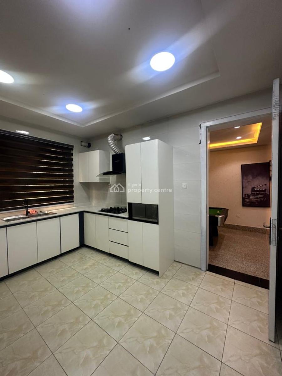 3-bedroom Unfurnished Apartment, Lekki, Lagos, Flat / Apartment for Rent