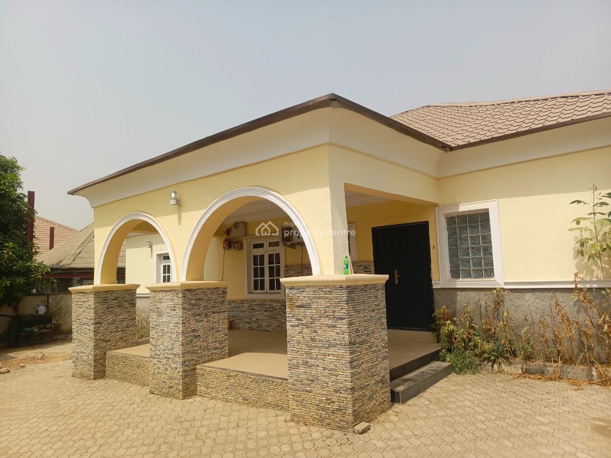 Specious 3 Bedroom Bungalow Bq Is Occupied, 6th Avenue, Gwarinpa, Abuja, Detached Bungalow for Rent