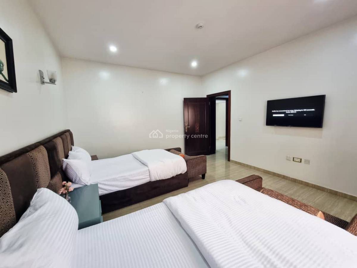 Durian, Spacious 3 Bedroom with Pool and Gym, Off Oyinkan Abayomi, Ikoyi, Lagos, Flat / Apartment Short Let