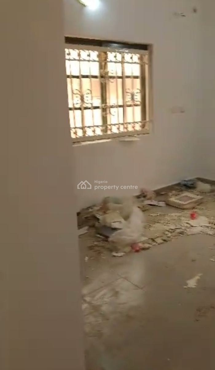 Standard Spacious 2 Bedroom Apartment, Gwarinpa, Abuja, Flat / Apartment for Rent