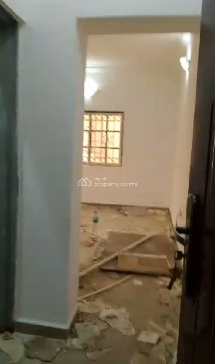 Standard Spacious 2 Bedroom Apartment, Gwarinpa, Abuja, Flat / Apartment for Rent