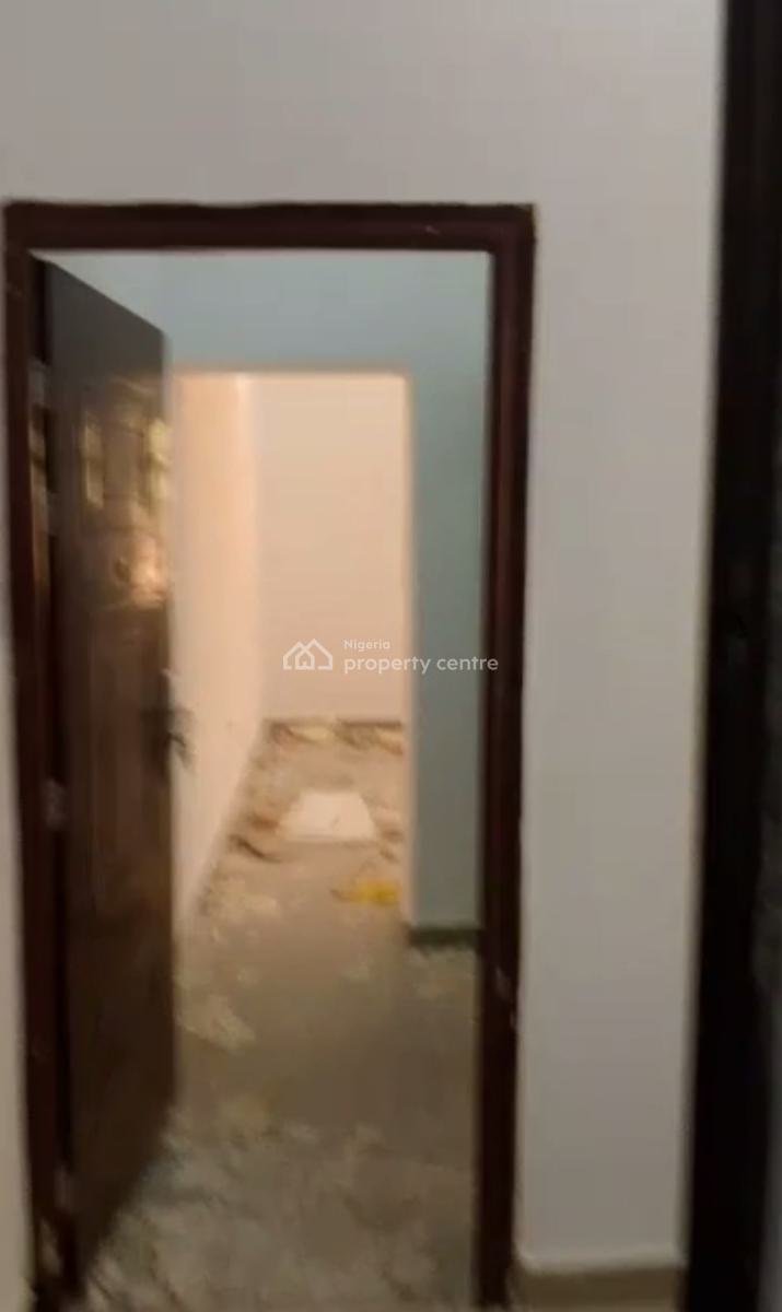 Standard Spacious 2 Bedroom Apartment, Gwarinpa, Abuja, Flat / Apartment for Rent