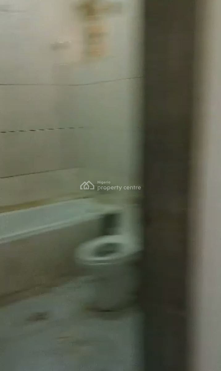 Standard Spacious 2 Bedroom Apartment, Gwarinpa, Abuja, Flat / Apartment for Rent