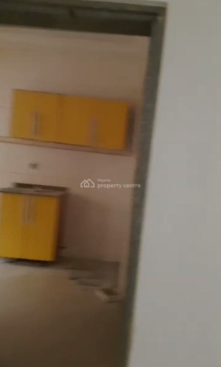 Standard Spacious 2 Bedroom Apartment, Gwarinpa, Abuja, Flat / Apartment for Rent