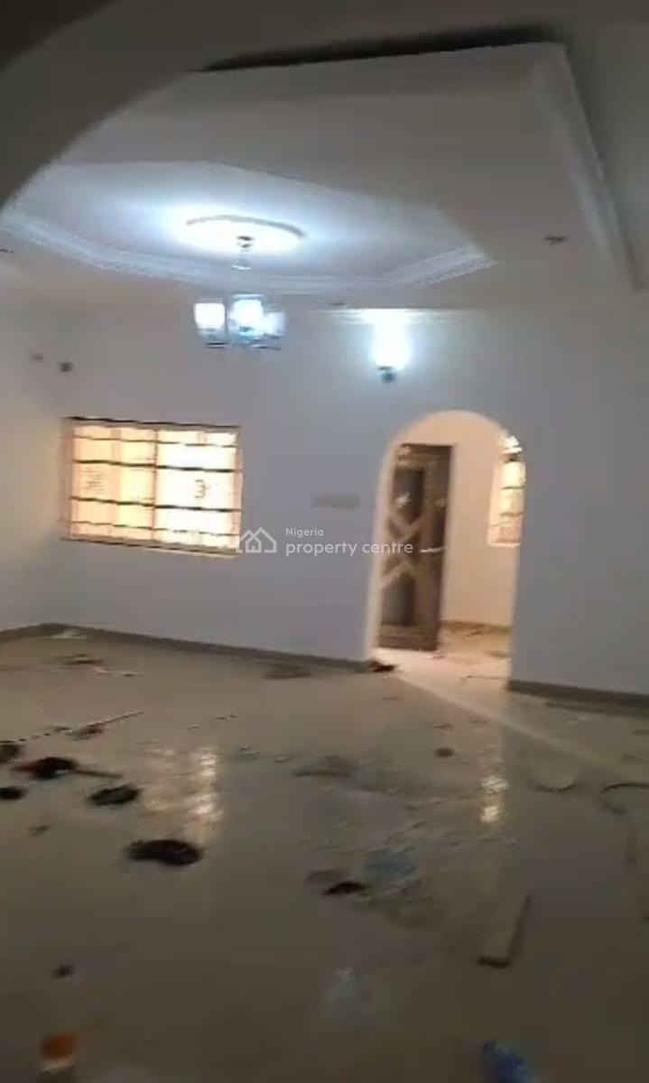 Standard Spacious 2 Bedroom Apartment, Gwarinpa, Abuja, Flat / Apartment for Rent